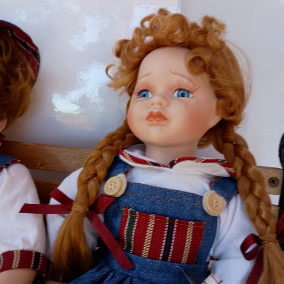Ashley Belle Collection Porcelain dolls Andrew and Ramona - Picture 4 of 16